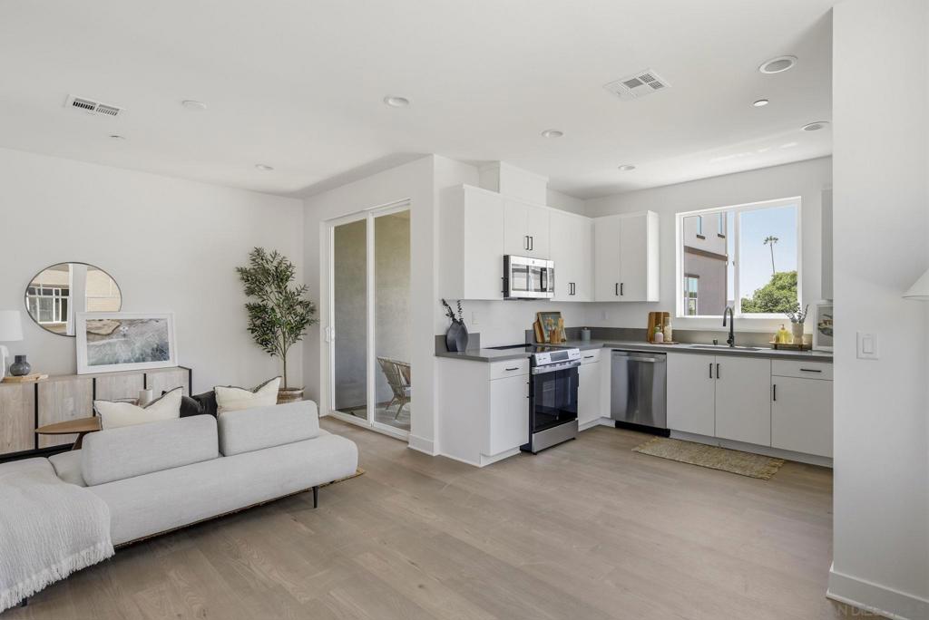 305 Ishaan Property Photo 11