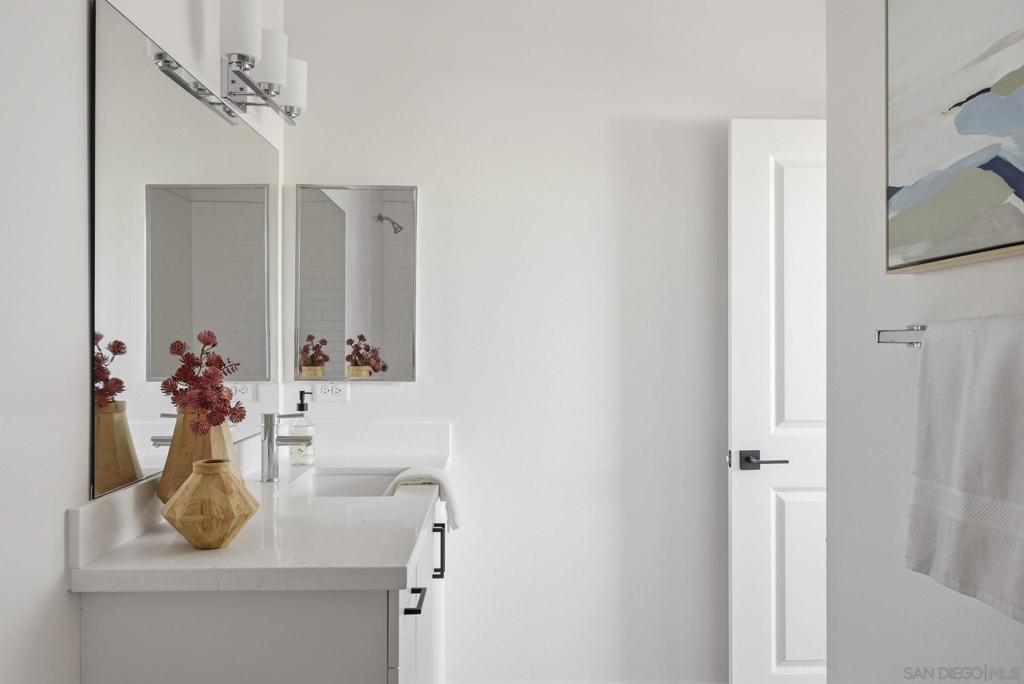 305 Ishaan Property Photo 17