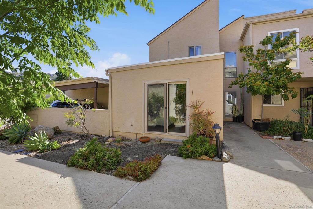23660 Country Villa Rd Property Photo 1