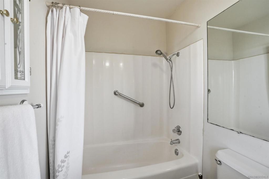 23660 Country Villa Rd Property Photo 28
