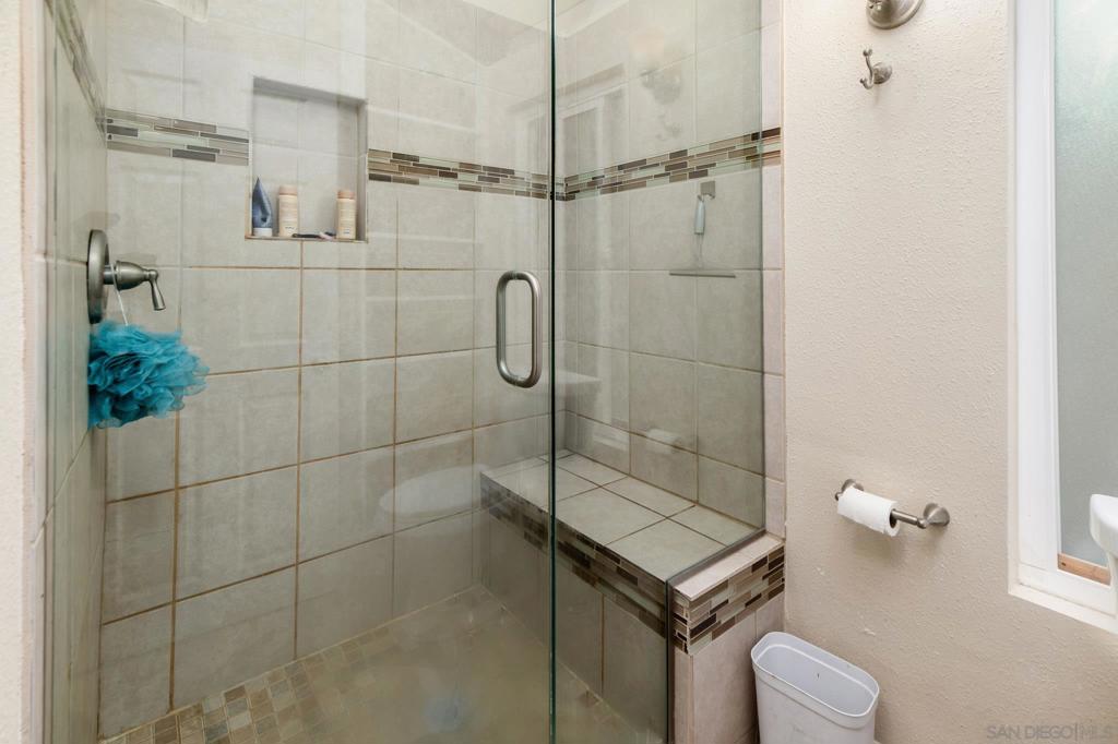 2544 Navarra Dr 4 Property Photo 21