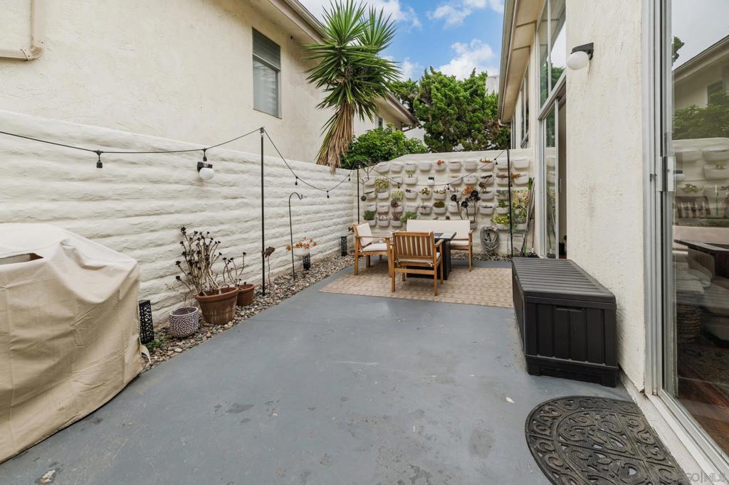 2544 Navarra Dr 4 Property Photo 25