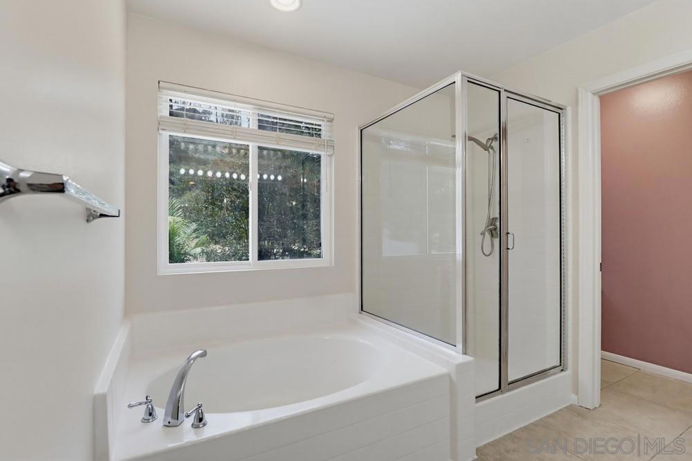 11951 Cypress Valley Dr Property Photo 28