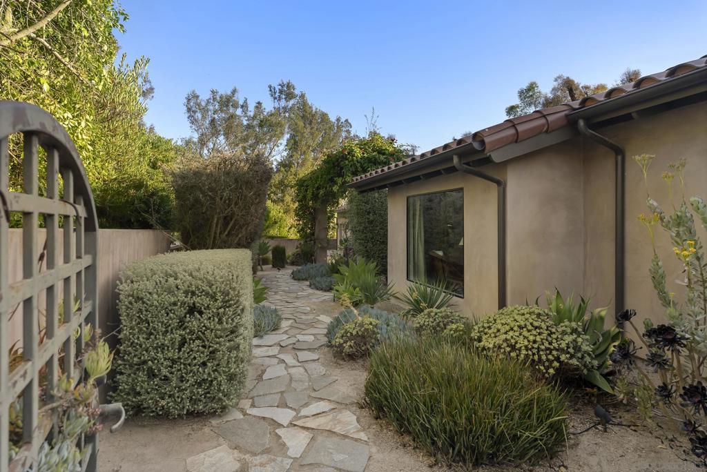 17335 Via Del Bravo Property Photo 34