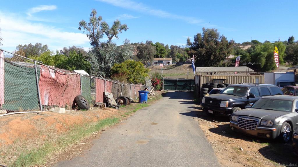 29030 Lilac Rd. Property Photo 4