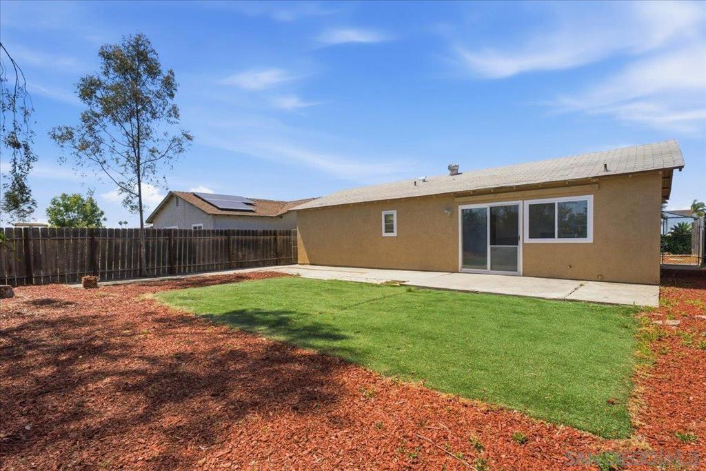 8737 Jade Coast Dr Property Photo 23