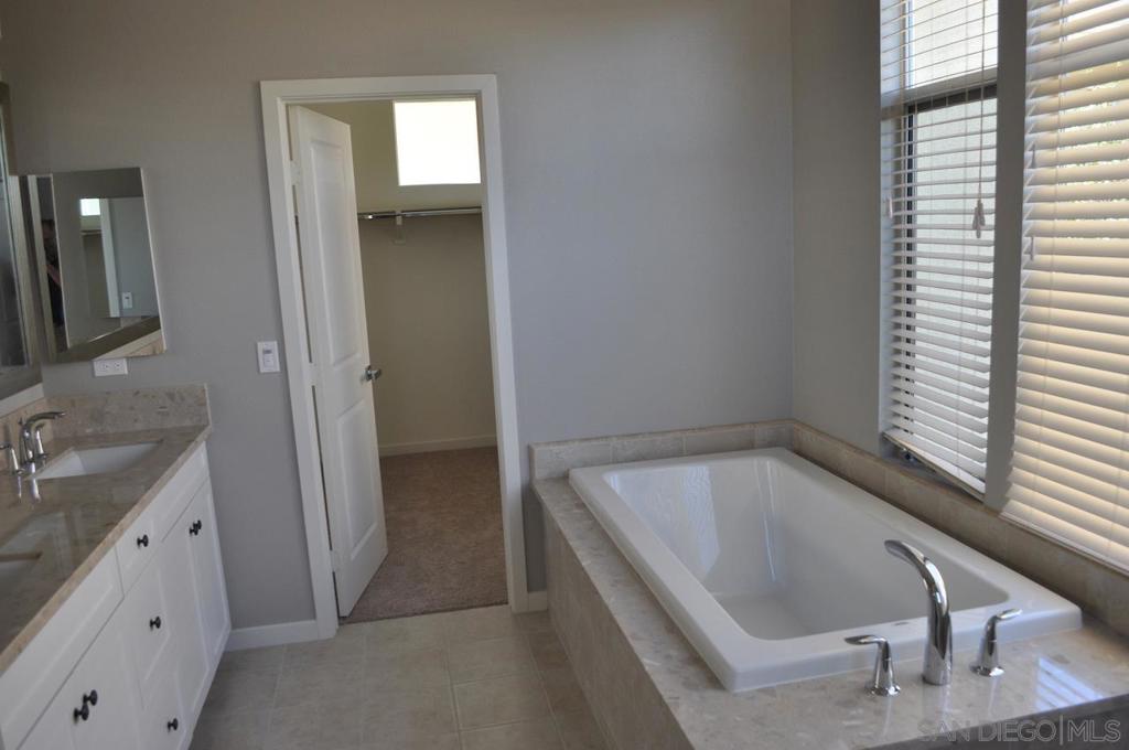 7877 Altana Way Property Photo 9