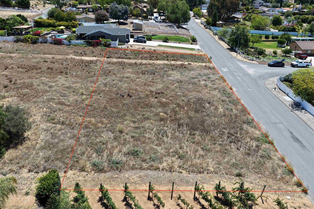 14444 Twin Peaks Rd Property Photo 6