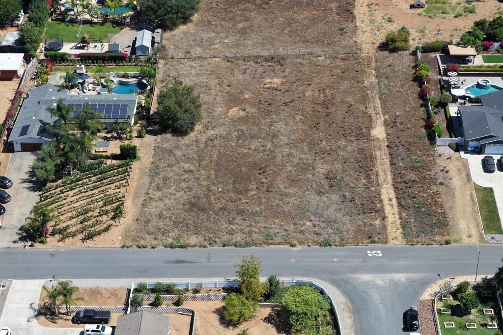 14444 Twin Peaks Rd Property Photo 15