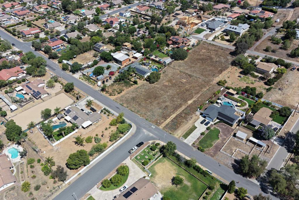 14444 Twin Peaks Rd Property Photo 17