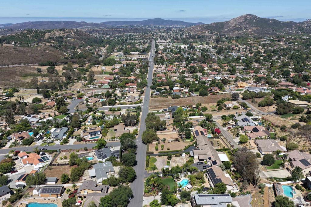 14444 Twin Peaks Rd Property Photo 19