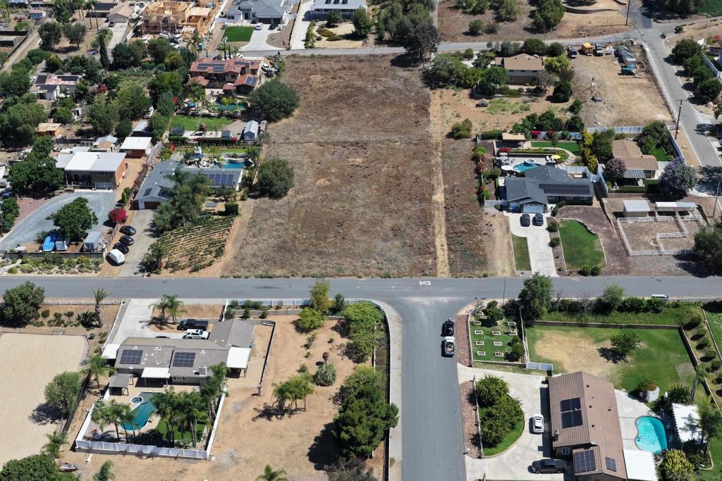 14444 Twin Peaks Rd Property Photo 30