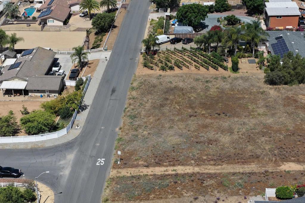 14444 Twin Peaks Rd Property Photo 37