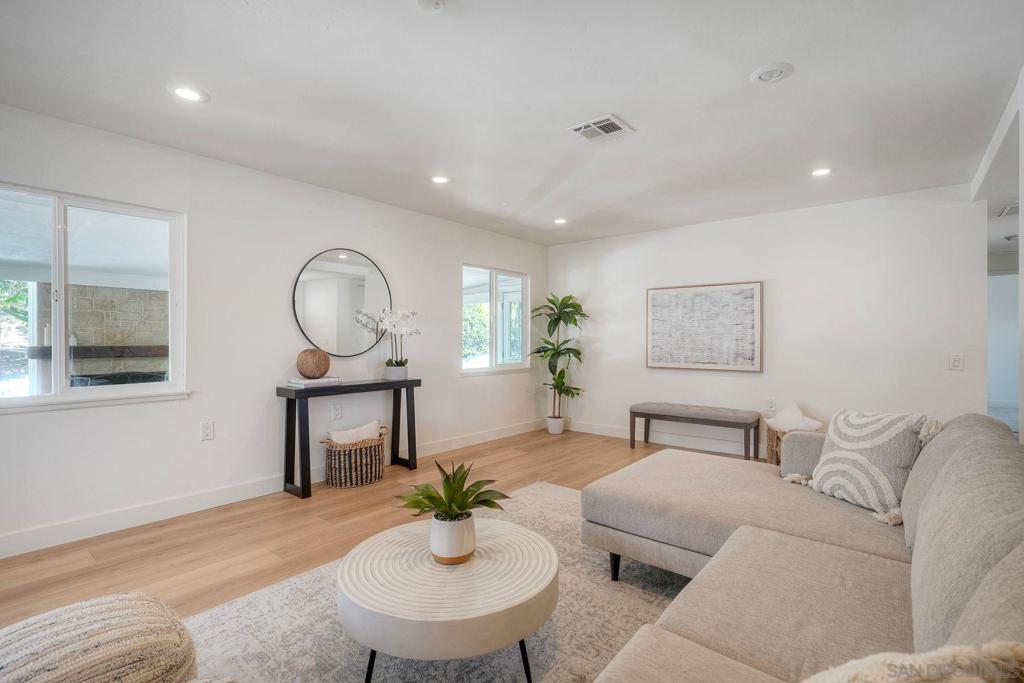16719 Diego Property Photo 8