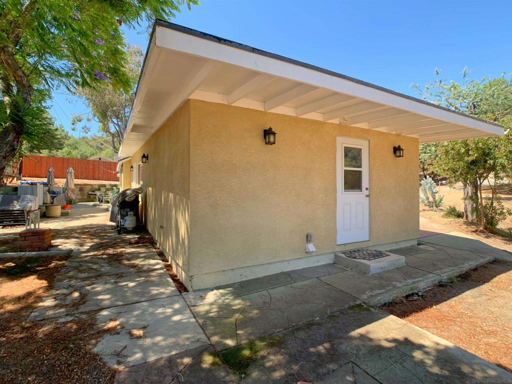 1815 Lilac Lane Property Photo 28