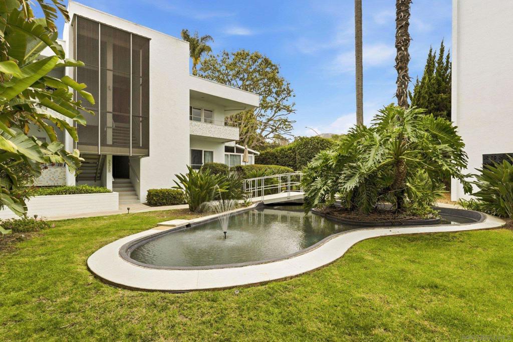 2364 Torrey Pines Rd. Property Photo 31