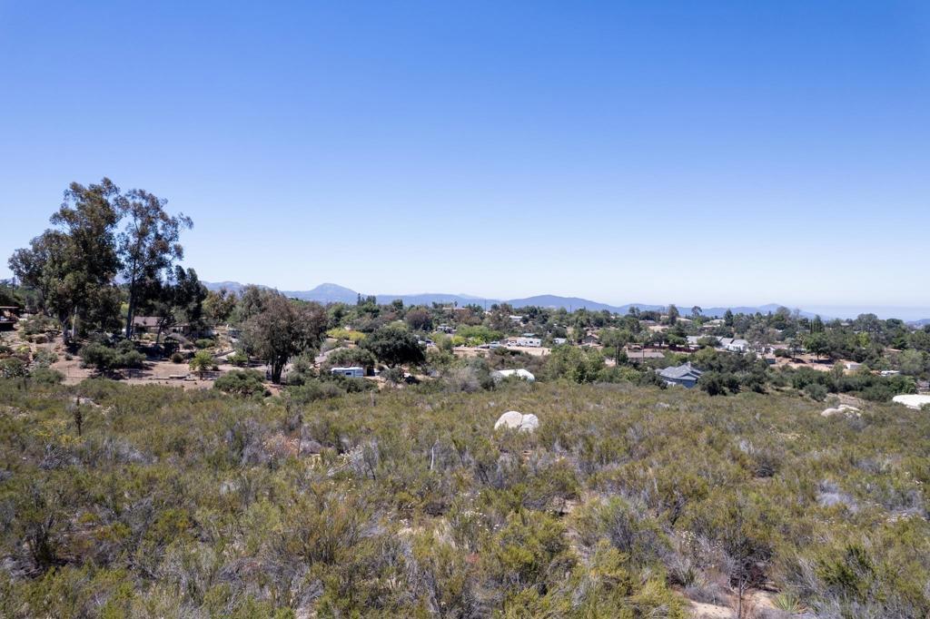 Victoria Drive Property Photo 7