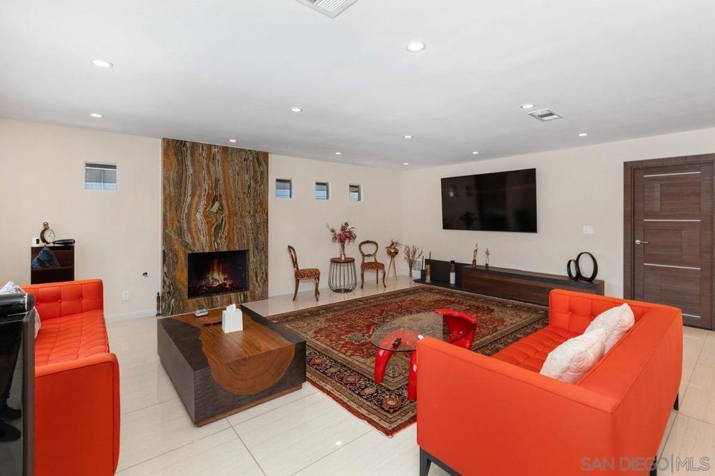 5441 Curie Way Property Photo 8