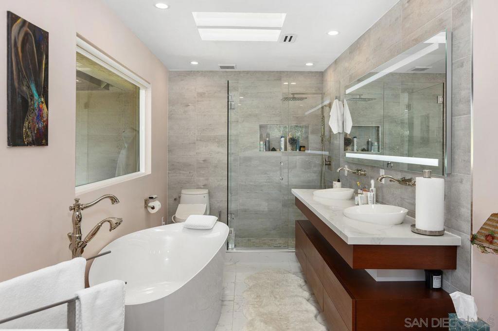 5441 Curie Way Property Photo 15