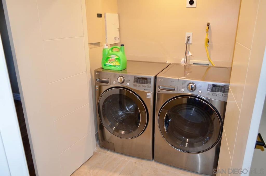 1235 Neptune Ave Property Photo 19