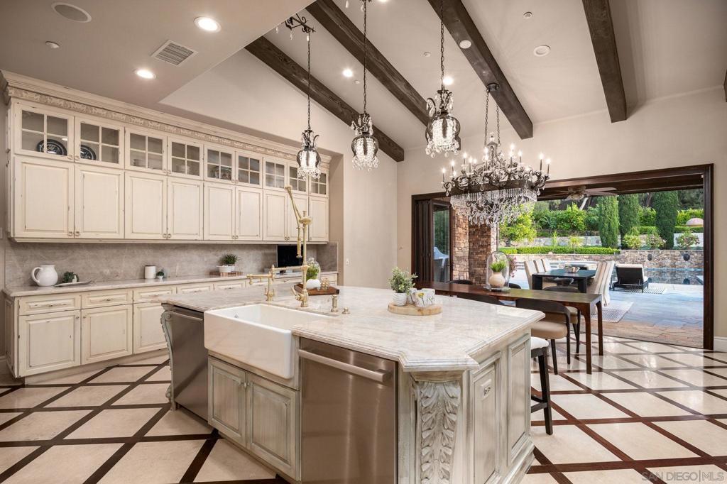 6615 Calle Ponte Bella Property Photo 9