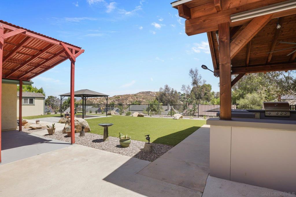 12651 Ridgeton Property Photo 6