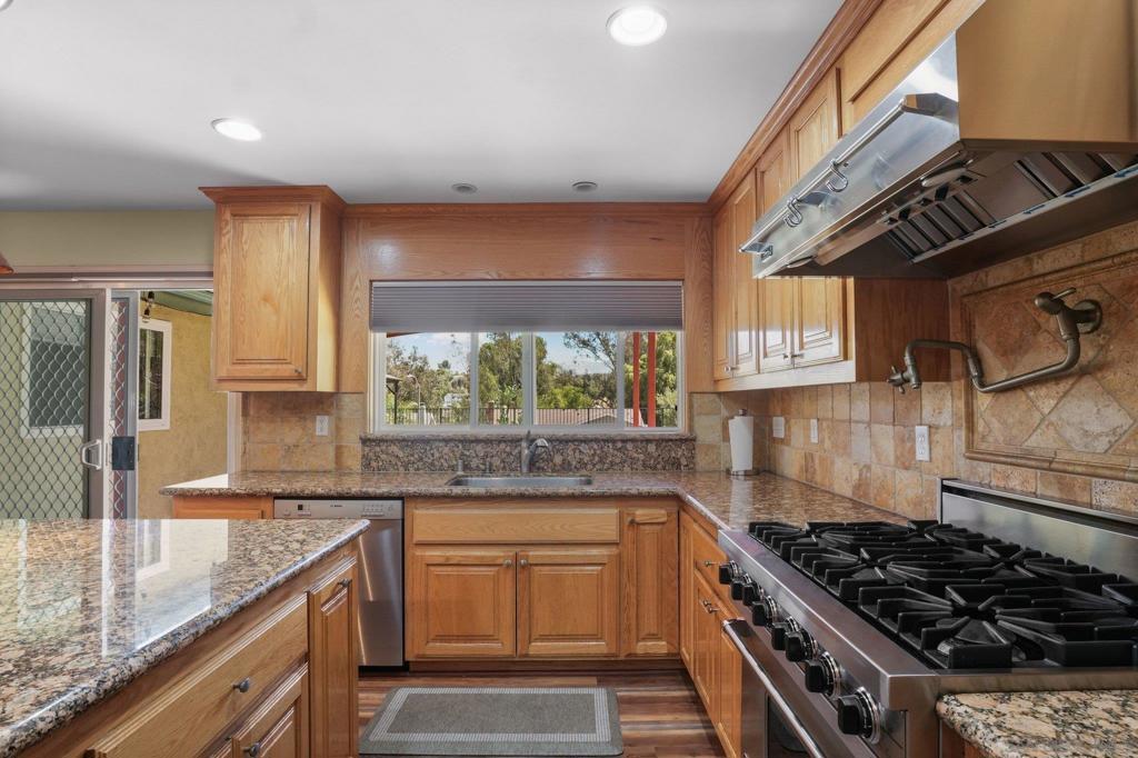 12651 Ridgeton Property Photo 18