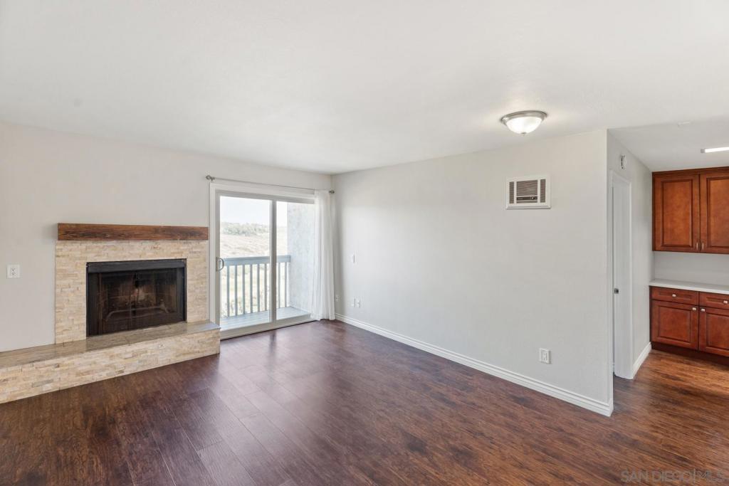 2909 Cowley Way L Property Photo 1