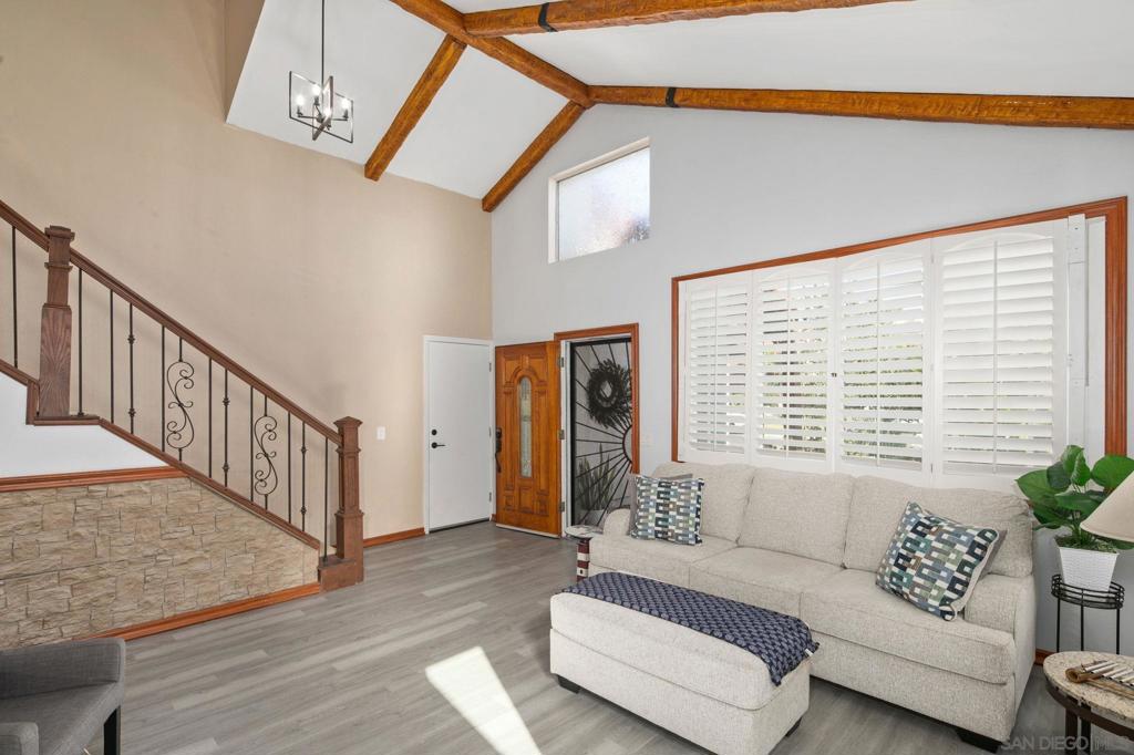 6433 La Paloma St Property Photo 14