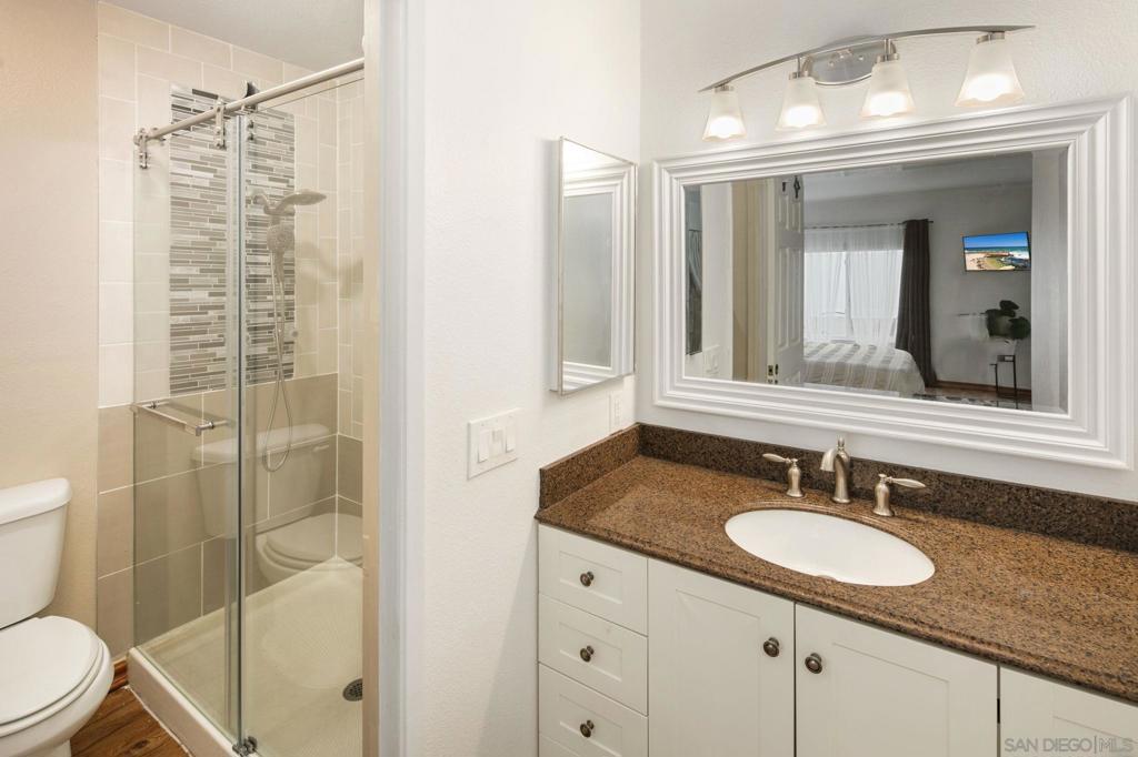 6433 La Paloma St Property Photo 42