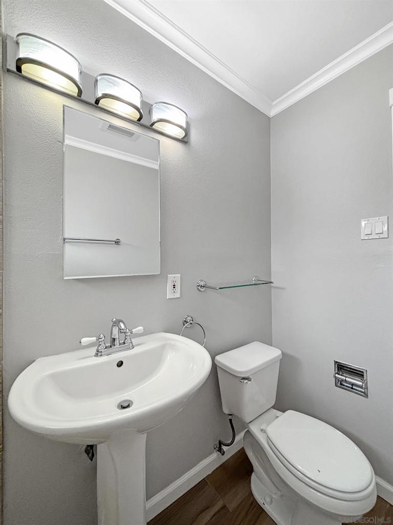 3168 Courser Ave Property Photo 22