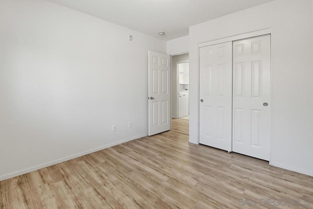 260015192SD Property Photo 12