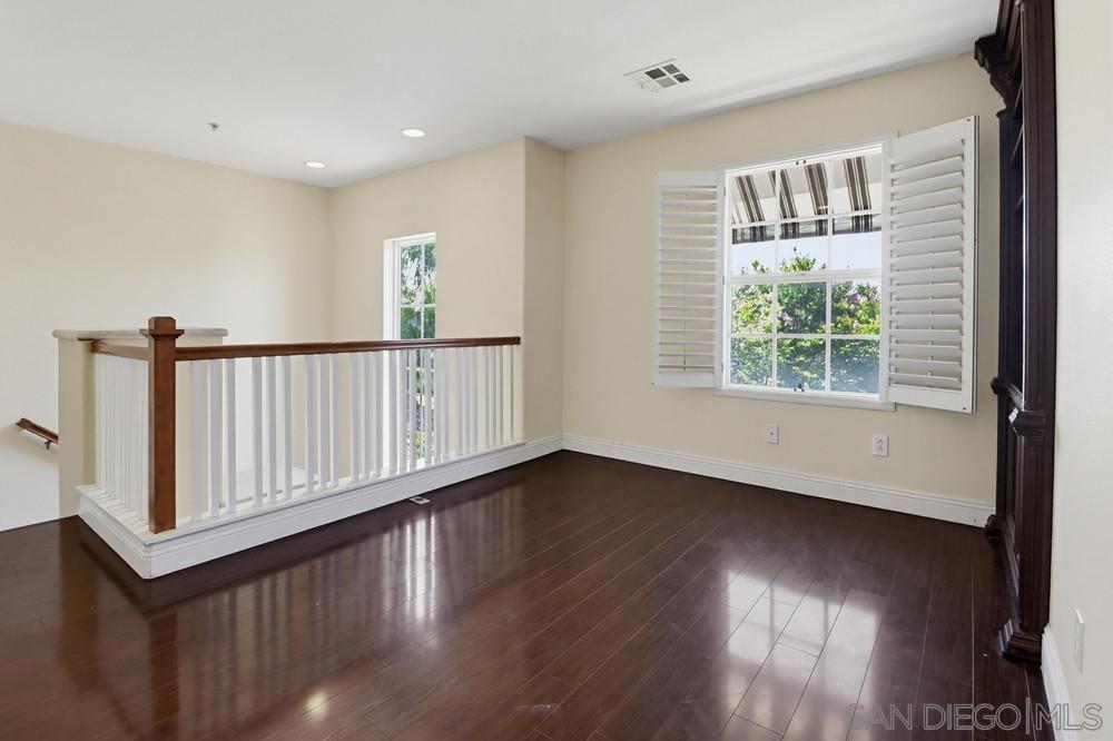 260015192SD Property Photo 28