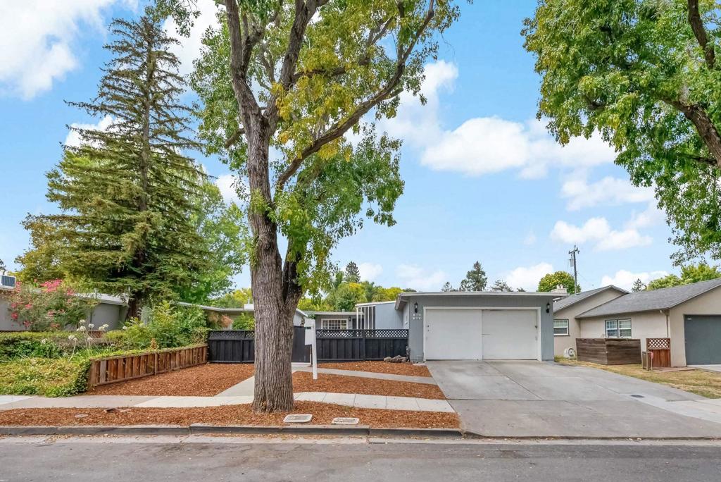 1846 1848 Woodside Rd Property Photo 2
