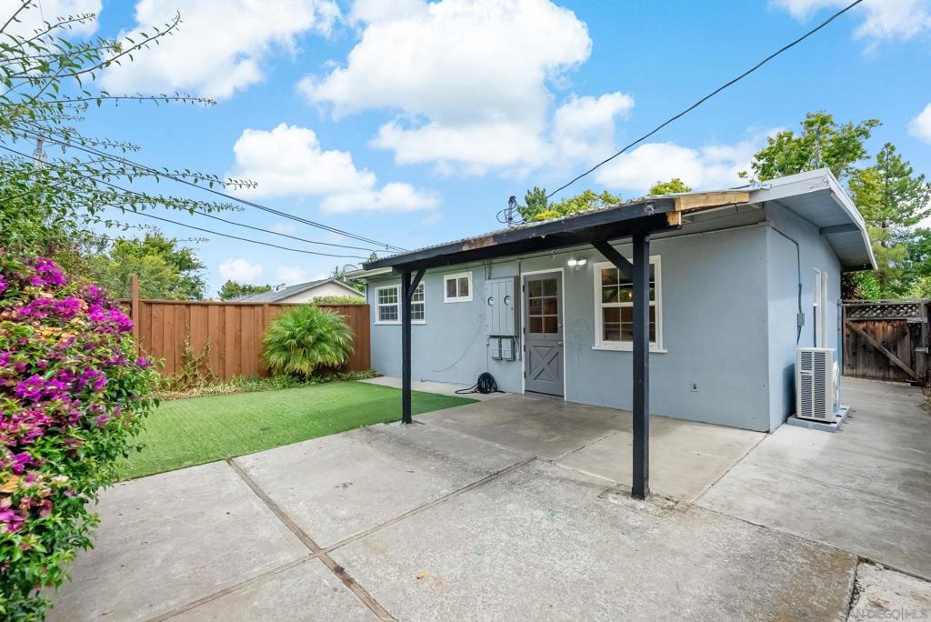 1846 1848 Woodside Rd Property Photo 30