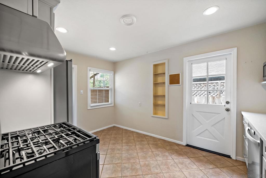 1846 1848 Woodside Rd Property Photo 37