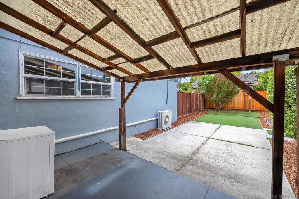 1846 1848 Woodside Rd Property Photo 57