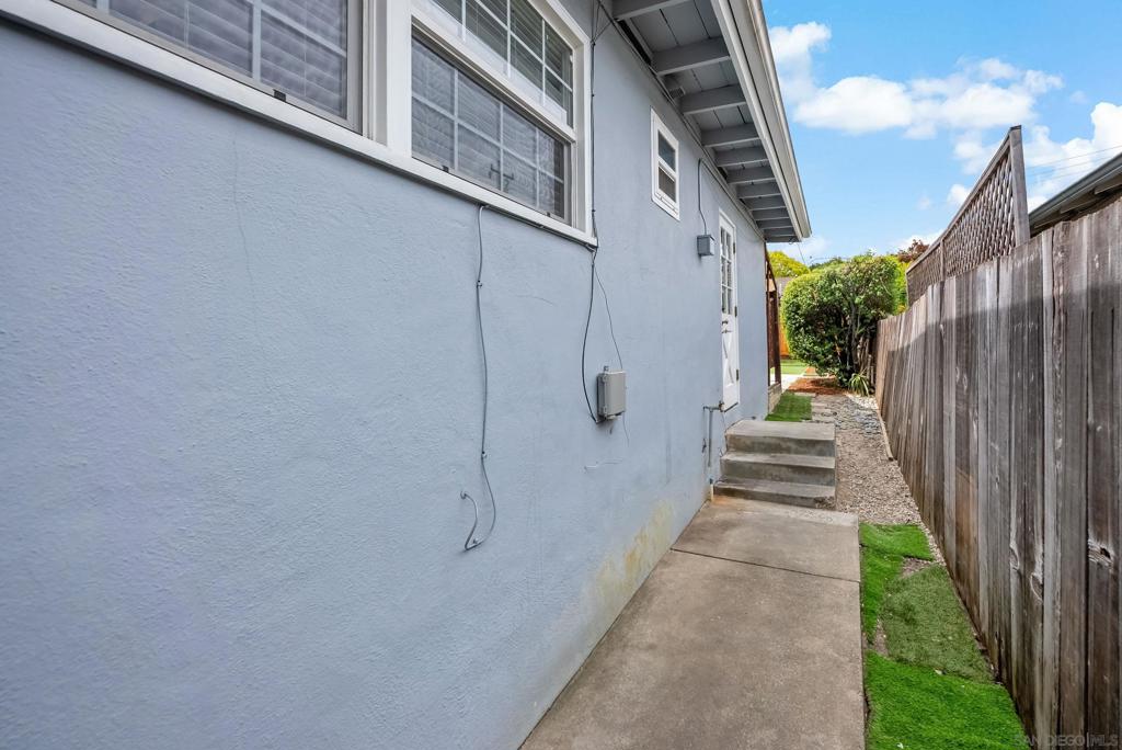 1846 1848 Woodside Rd Property Photo 59