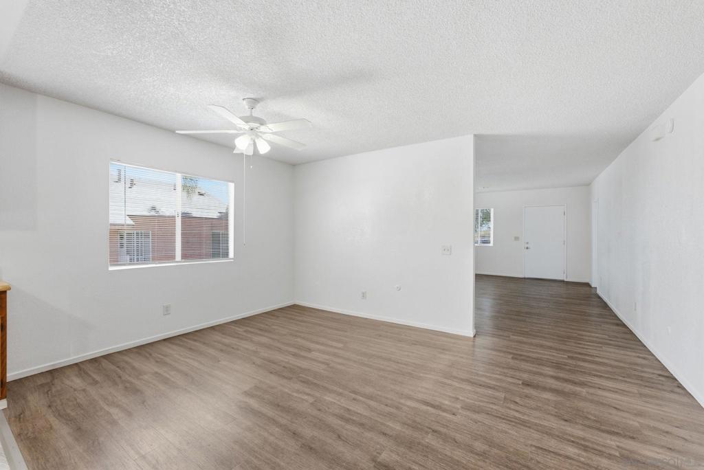 559 61st St Property Photo 16