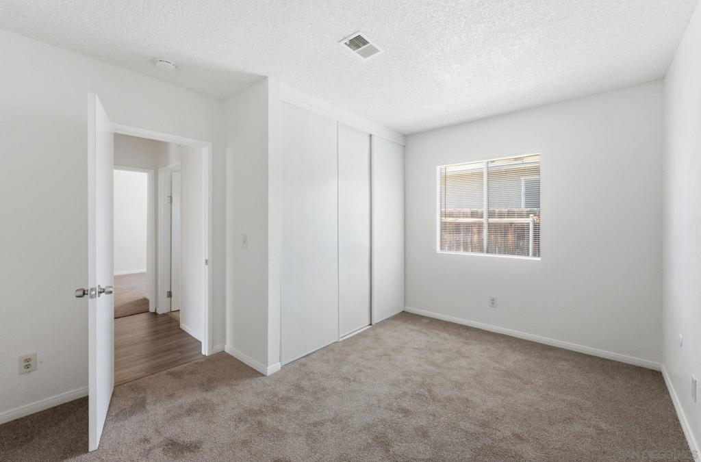 559 61st St Property Photo 20