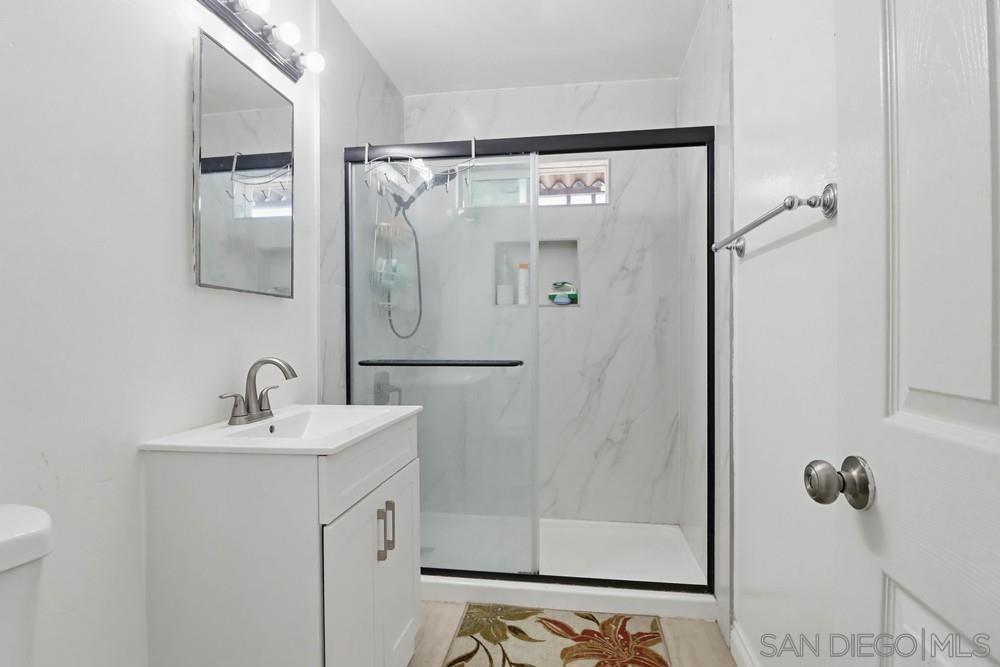 5436 Division St Property Photo 15
