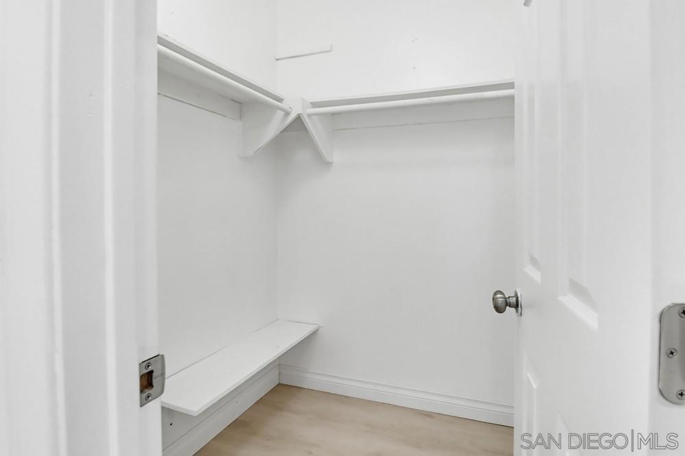 5436 Division St Property Photo 23