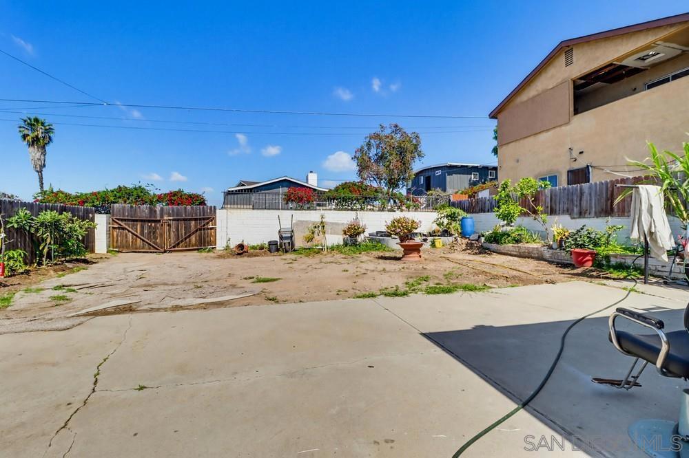 5436 Division St Property Photo 32