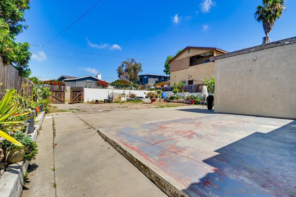5436 Division St Property Photo 35