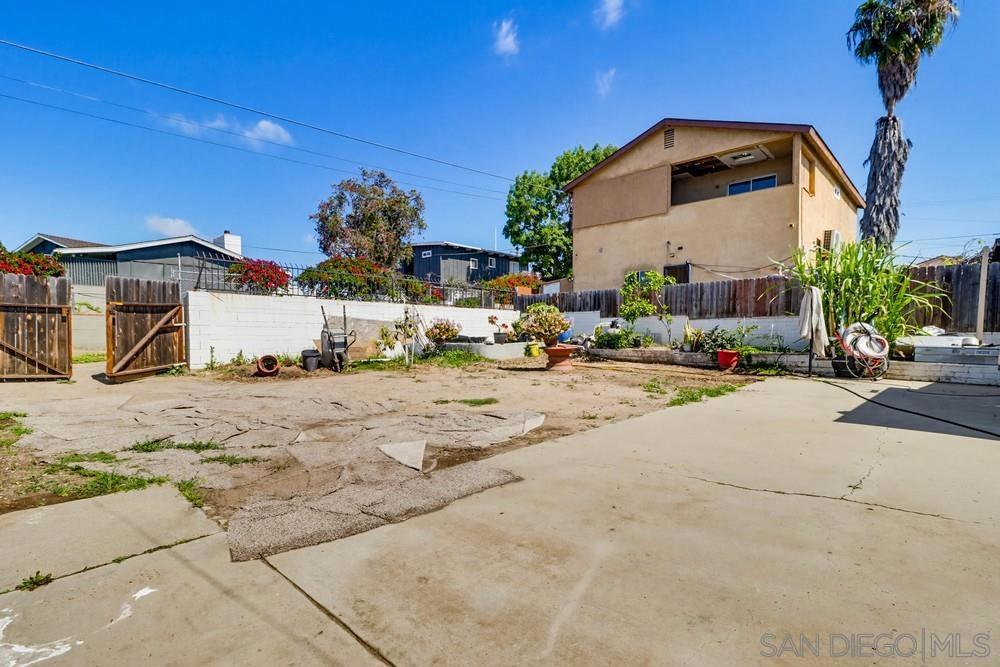 5436 Division St Property Photo 36