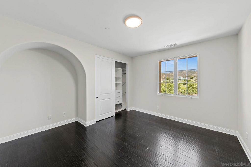 8306 The Landing Way Property Photo 37