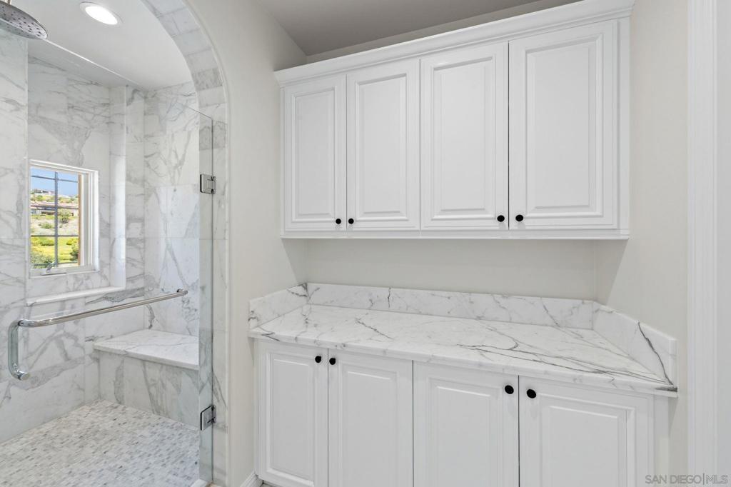 8306 The Landing Way Property Photo 43