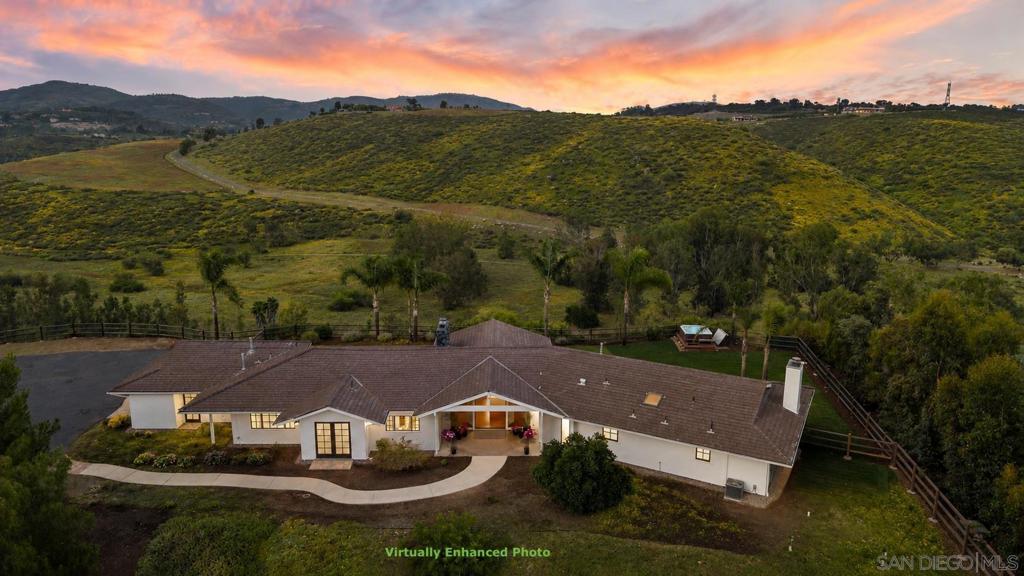 16551 Zumaque Property Photo 8