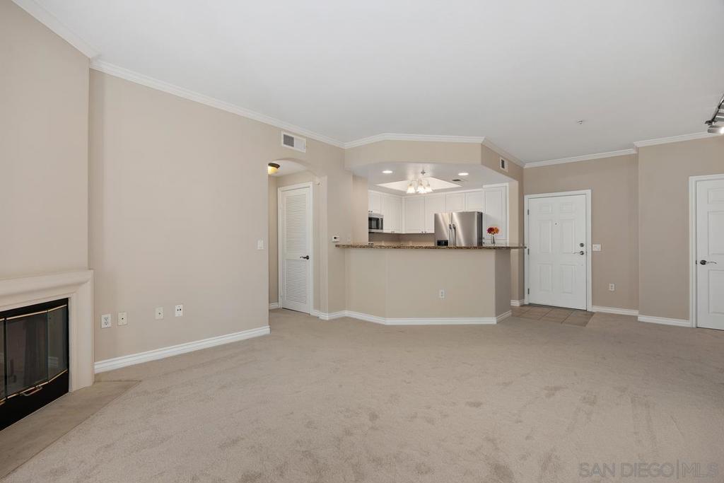 4165 Executive F304 Property Photo 5