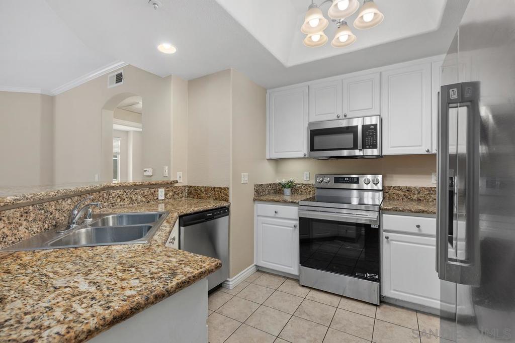 4165 Executive F304 Property Photo 7